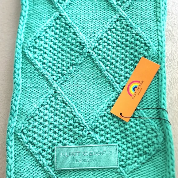 Kurt Geiger NWT Women's Green Metallic Scarf.  One Size - Picture 3 of 9